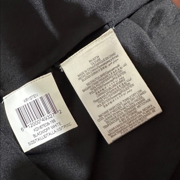 NWT BCBGMaxAzria Black and white printed shift dress Tassel tie neckline - Picture 8 of 9